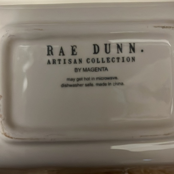 Rae Dunn Magenta MERRY CHRISTMAS Candy or Nut  Dish NWT Artisan Collection - Picture 3 of 6